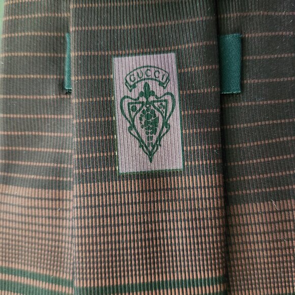 GUCCI 100% Silk Necktie - Burgundy - Picture 5 of 7